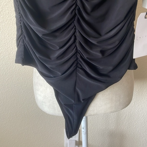 LEITH Ruched V-neck‎ Sleeveless Thong Bodysuit In Black M - Picture 4 of 8